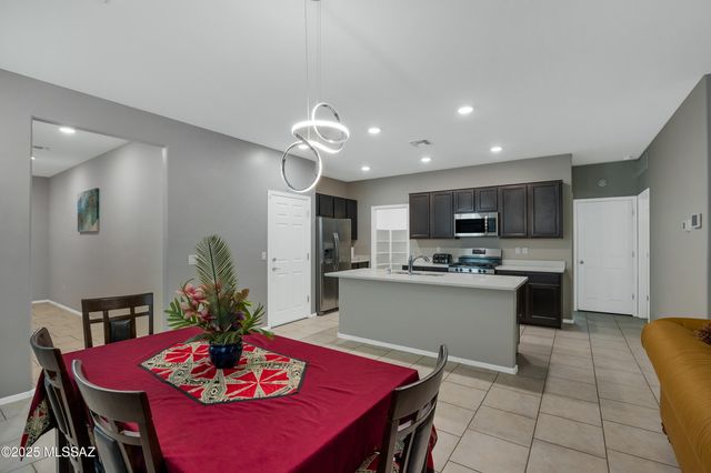 6524 S Calle Diablo Drive, Tucson, AZ 85757