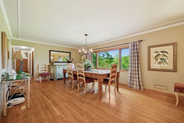 940 Brown Road S, Wayzata, MN 55391