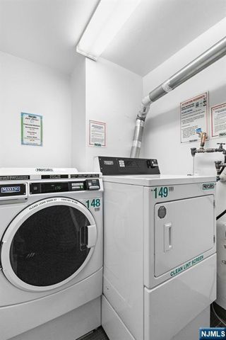 7004 Boulevard E 40G, Guttenberg, NJ 07093