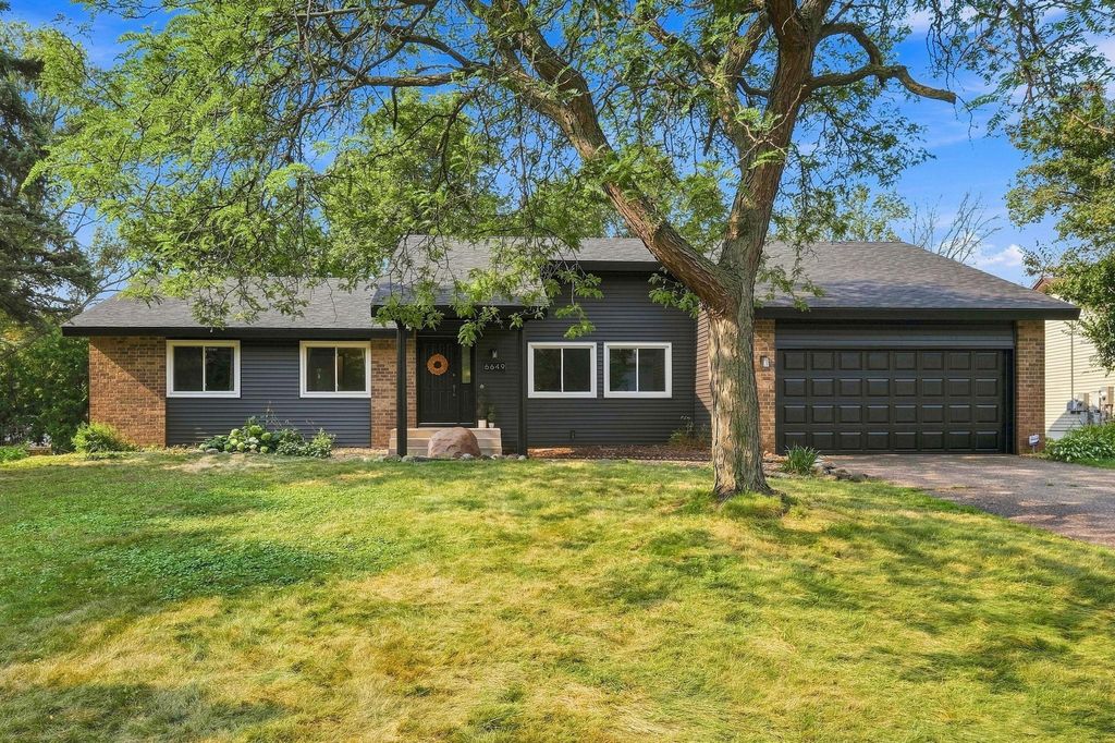 6649 Buckingham Road, Woodbury, MN 55125 — photo 2
