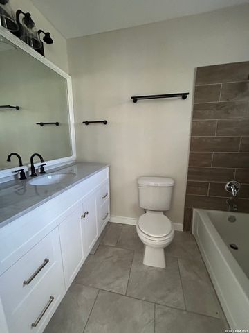 521 GLAMIS AVE, San Antonio, TX 78223