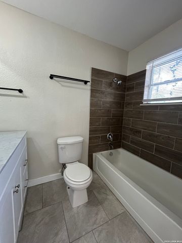 521 GLAMIS AVE, San Antonio, TX 78223