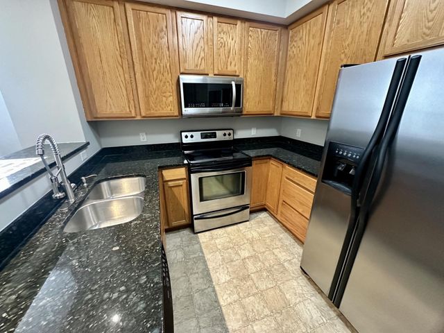 150 E Burnsville Parkway 101, Burnsville, MN 55337