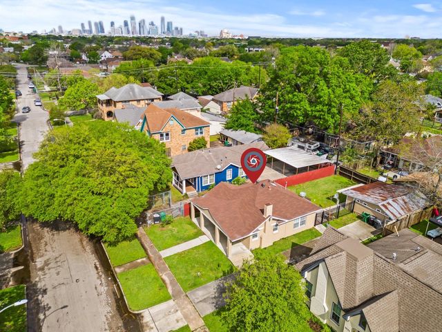 5217 Claremont Street, Houston, TX 77023