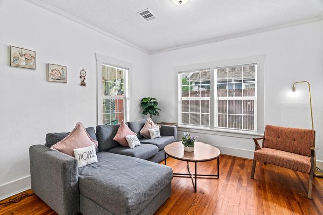 5217 Claremont Street, Houston, TX 77023