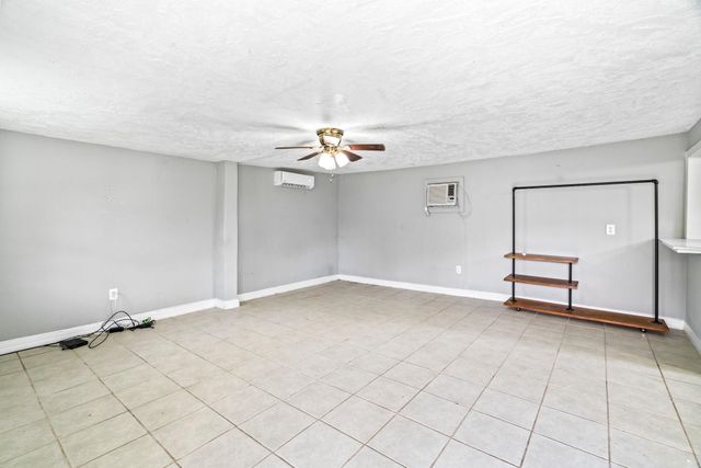 5217 Claremont Street, Houston, TX 77023