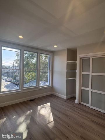 1325 S 54TH ST, Philadelphia, PA 19143