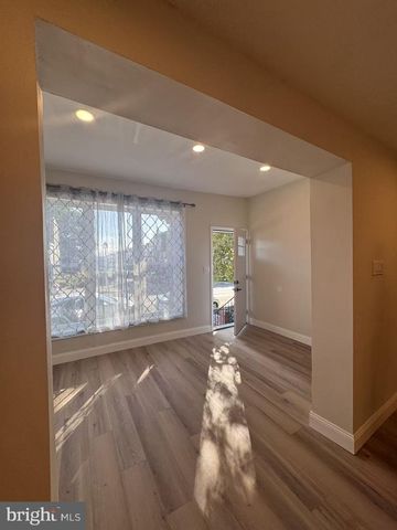 1325 S 54TH ST, Philadelphia, PA 19143