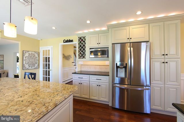 60 DOGWOOD DR, Phoenixville, PA 19460
