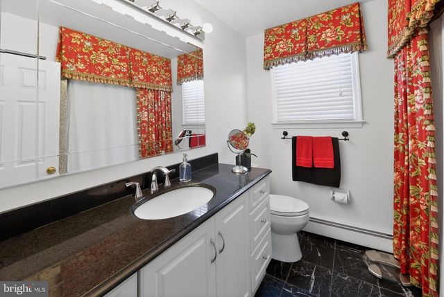 60 DOGWOOD DR, Phoenixville, PA 19460