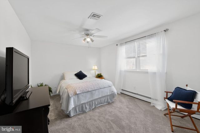 60 DOGWOOD DR, Phoenixville, PA 19460
