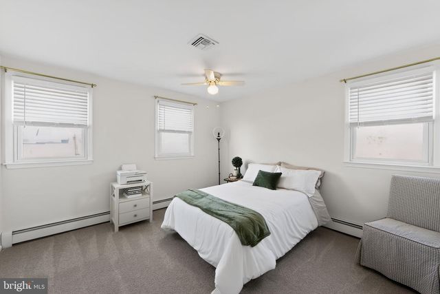 60 DOGWOOD DR, Phoenixville, PA 19460