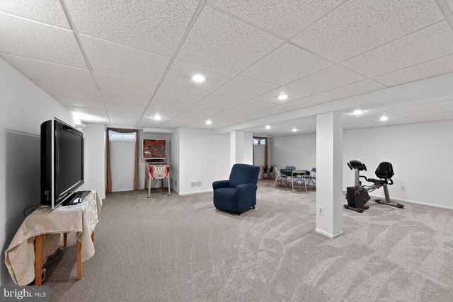 60 DOGWOOD DR, Phoenixville, PA 19460