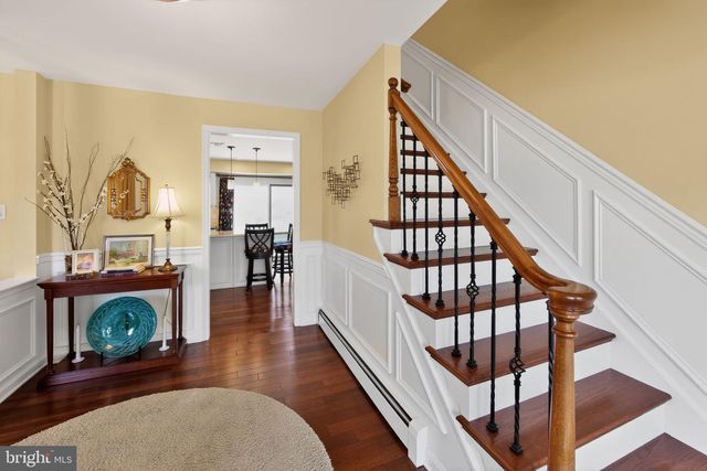 60 DOGWOOD DR, Phoenixville, PA 19460