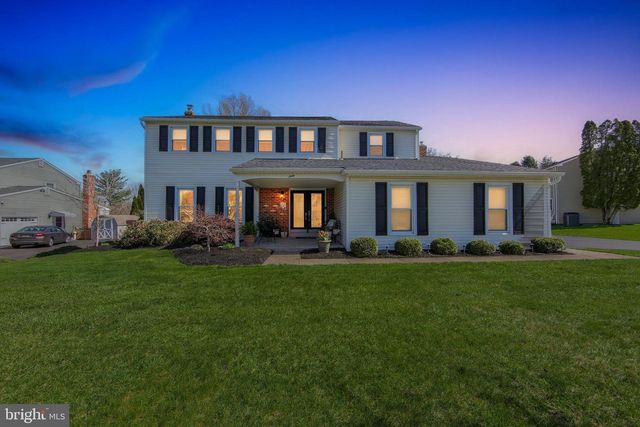 60 DOGWOOD DR, Phoenixville, PA 19460