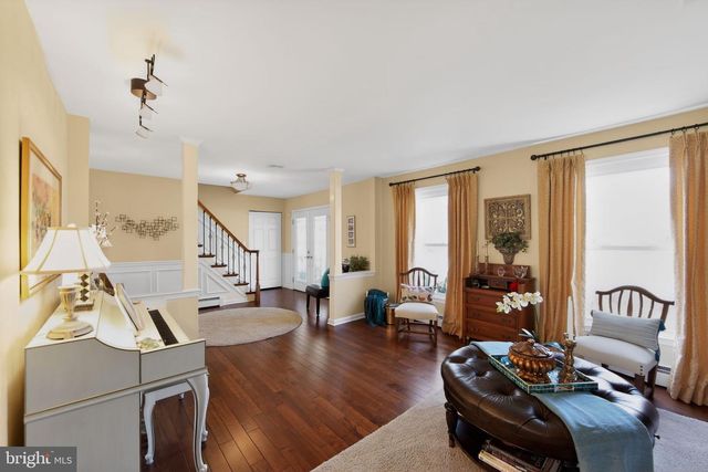 60 DOGWOOD DR, Phoenixville, PA 19460