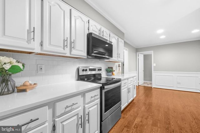 11906 PARADISE LN, Oak Hill, VA 20171