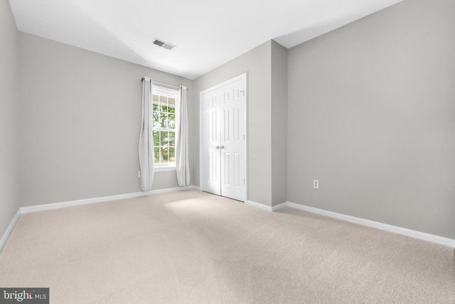 11906 PARADISE LN, Oak Hill, VA 20171