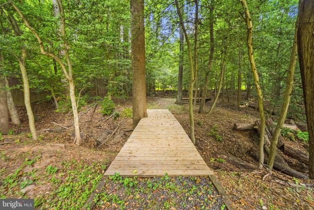 11906 PARADISE LN, Oak Hill, VA 20171