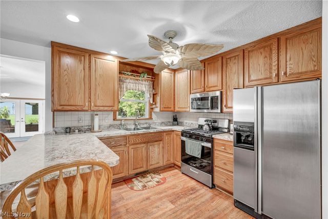 2737 Highline Drive, Mogadore, OH 44260