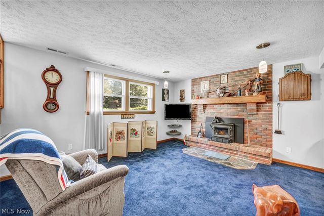 2737 Highline Drive, Mogadore, OH 44260