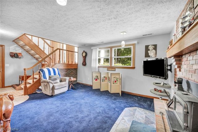 2737 Highline Drive, Mogadore, OH 44260