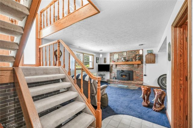 2737 Highline Drive, Mogadore, OH 44260