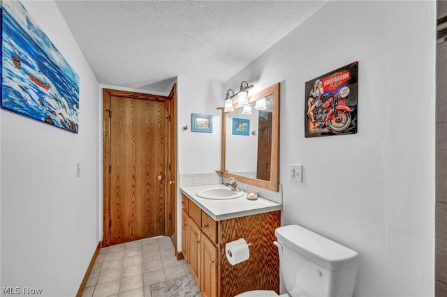 2737 Highline Drive, Mogadore, OH 44260