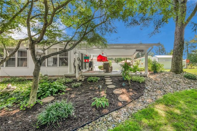 2737 Highline Drive, Mogadore, OH 44260