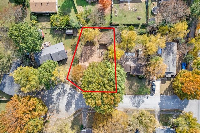 357 W Nightingale Circle, Fayetteville, AR 72704