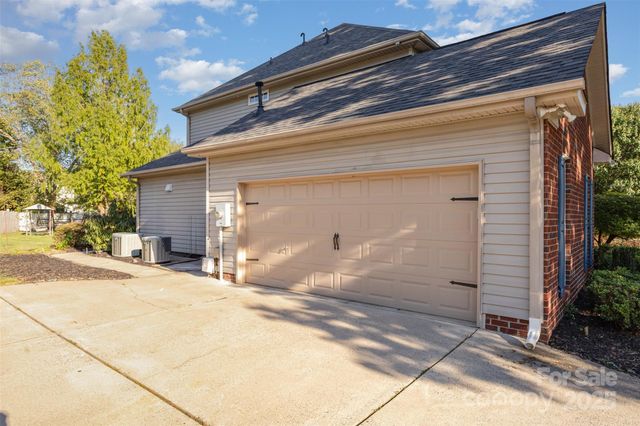 3336 Garrett Drive SW, Concord, NC 28027