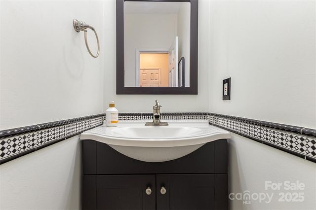 3336 Garrett Drive SW, Concord, NC 28027
