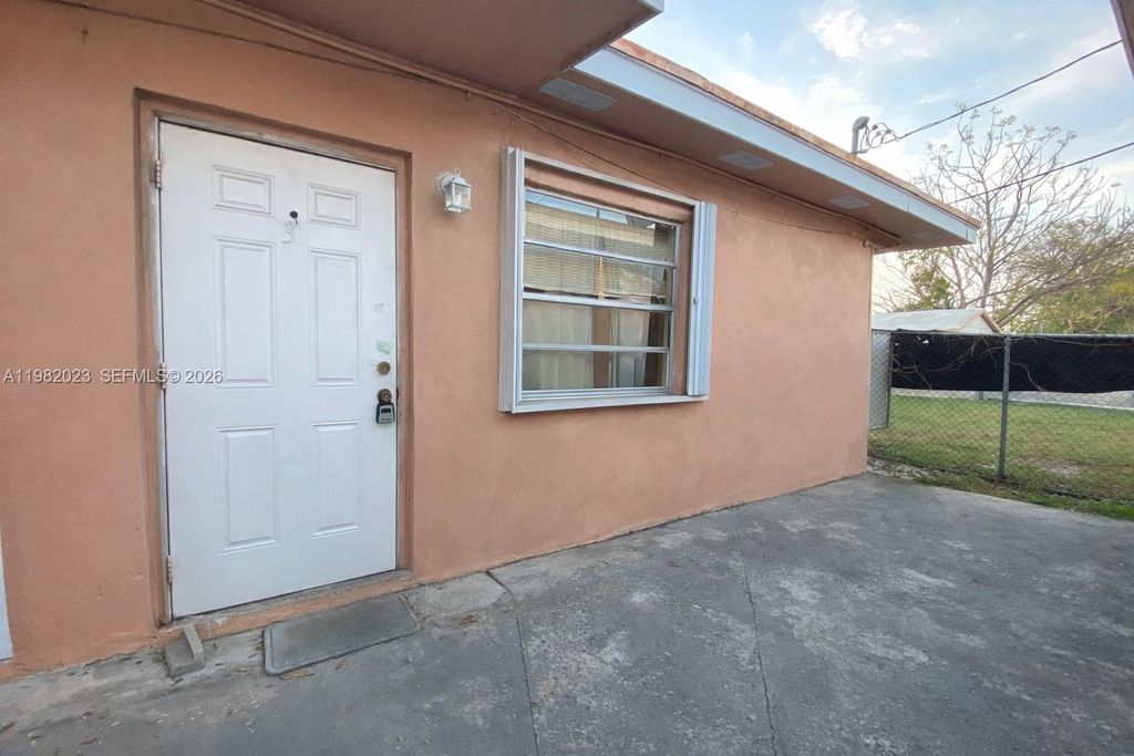 520 SW 6th Ave B, Homestead, FL 33030