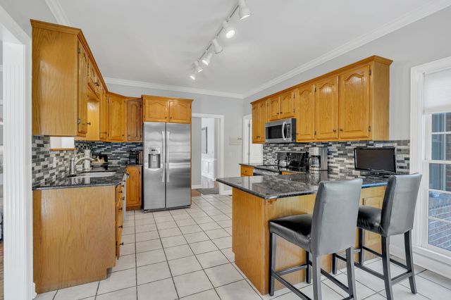 1035 Franklin Heights Dr, Winchester, TN 37398