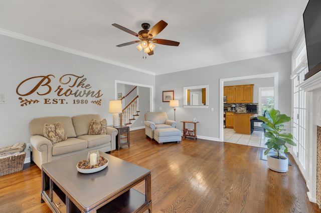 1035 Franklin Heights Dr, Winchester, TN 37398