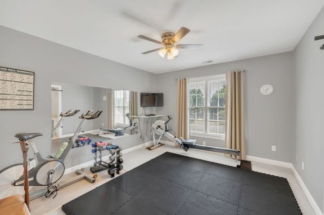 1035 Franklin Heights Dr, Winchester, TN 37398