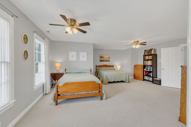 1035 Franklin Heights Dr, Winchester, TN 37398
