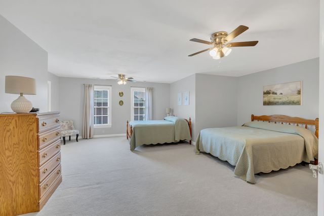 1035 Franklin Heights Dr, Winchester, TN 37398