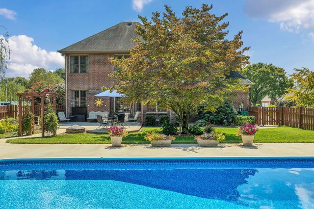 1035 Franklin Heights Dr, Winchester, TN 37398