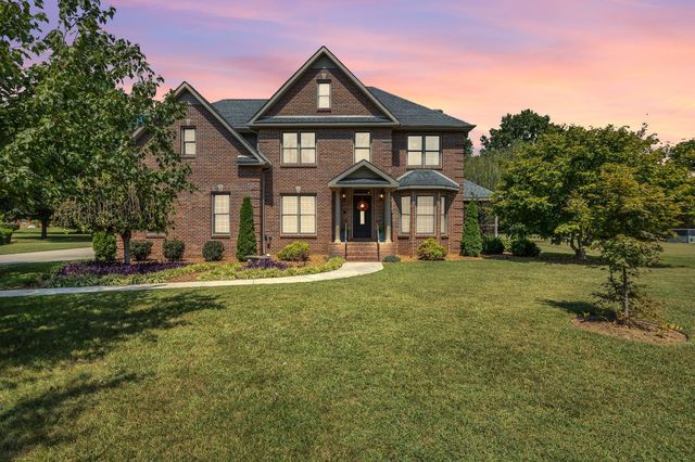 1035 Franklin Heights Dr, Winchester, TN 37398