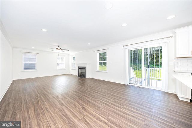 12 BELMONT PLACE, Falling Waters, WV 25419