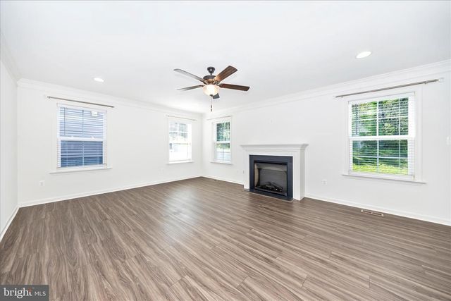 12 BELMONT PLACE, Falling Waters, WV 25419