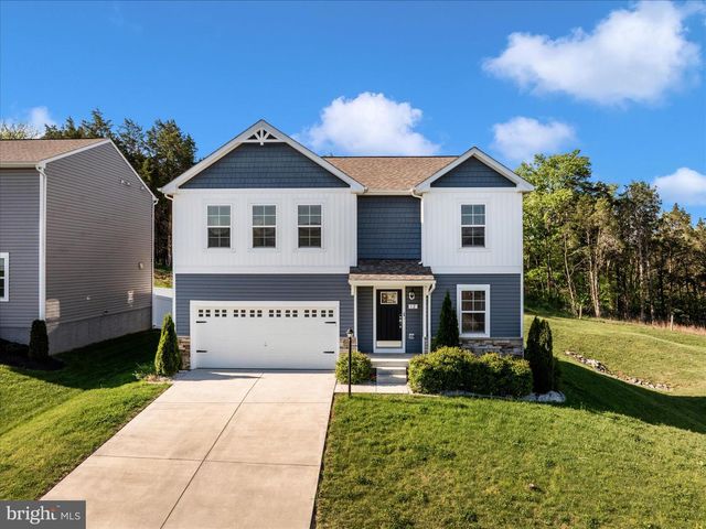 12 BELMONT PLACE, Falling Waters, WV 25419