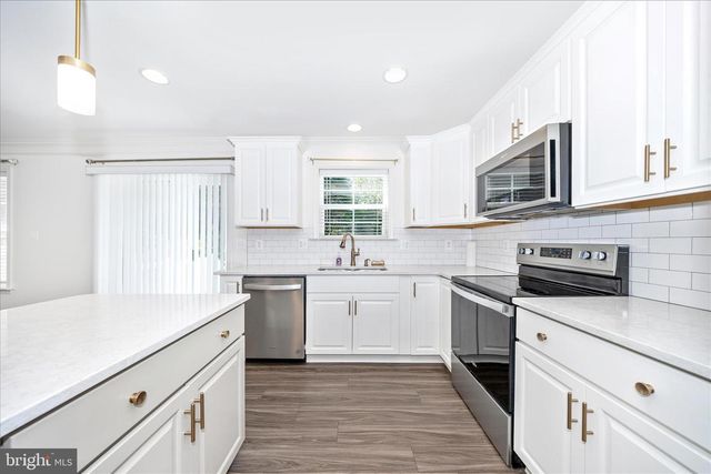 12 BELMONT PLACE, Falling Waters, WV 25419