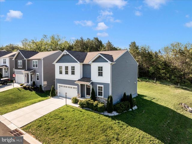 12 BELMONT PLACE, Falling Waters, WV 25419