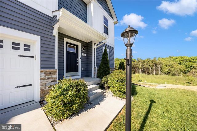 12 BELMONT PLACE, Falling Waters, WV 25419