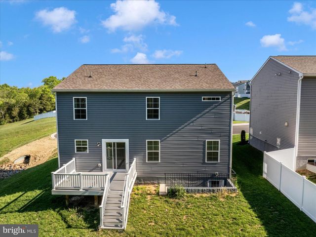 12 BELMONT PLACE, Falling Waters, WV 25419