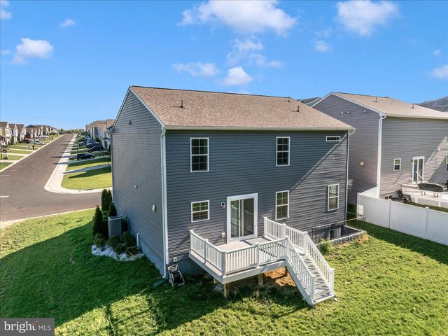 12 BELMONT PLACE, Falling Waters, WV 25419