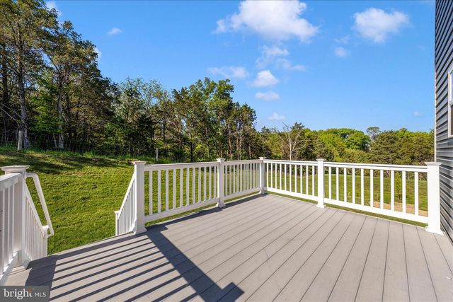 12 BELMONT PLACE, Falling Waters, WV 25419
