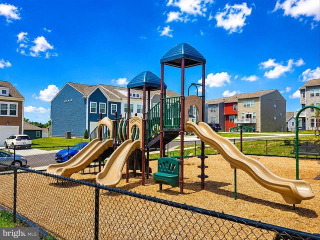 12 BELMONT PLACE, Falling Waters, WV 25419